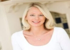 Jane Michell: Inspiring Weight Loss Through Balanced Living and Nutrition Expertise